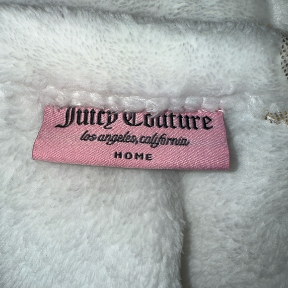 Juicy Couture White and Gold Throw Blanket - Picture 3 of 3